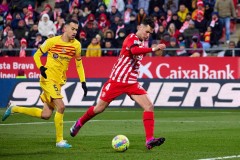 欧冠首轮：西甲三连败，巴黎意外败北，英超强势崛起，黑马频现！